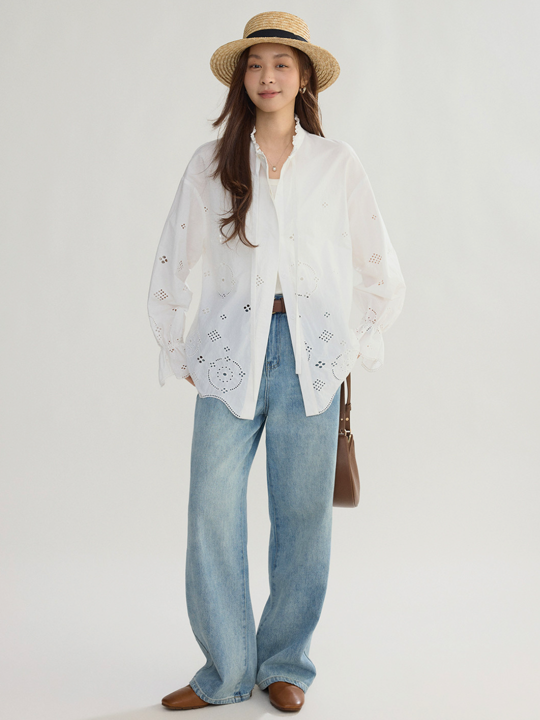〈Pre Order〉Cutwork Embroidery Blouse
