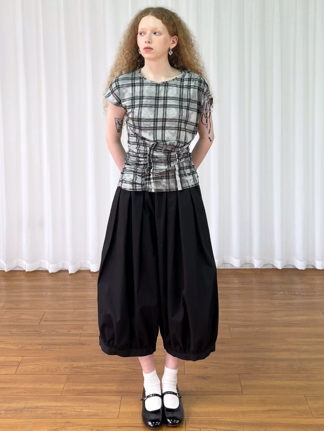 【Loose Smell】Drawstring Check Shirring Top