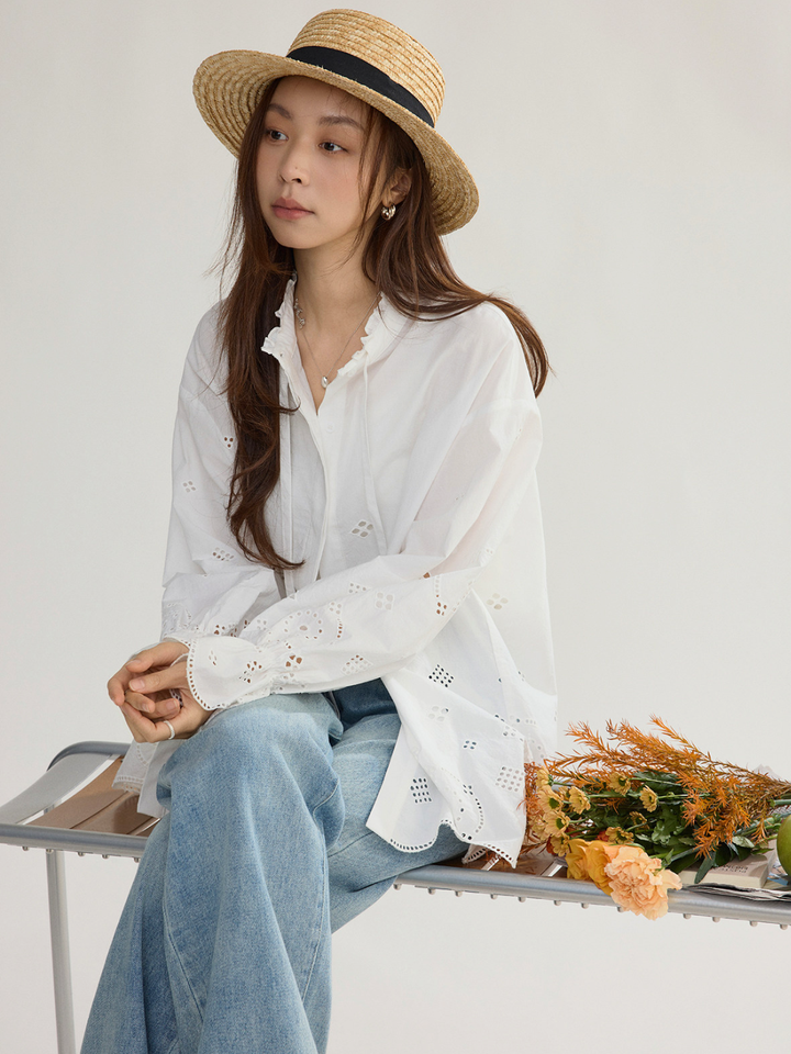 〈Pre Order〉Cutwork Embroidery Blouse
