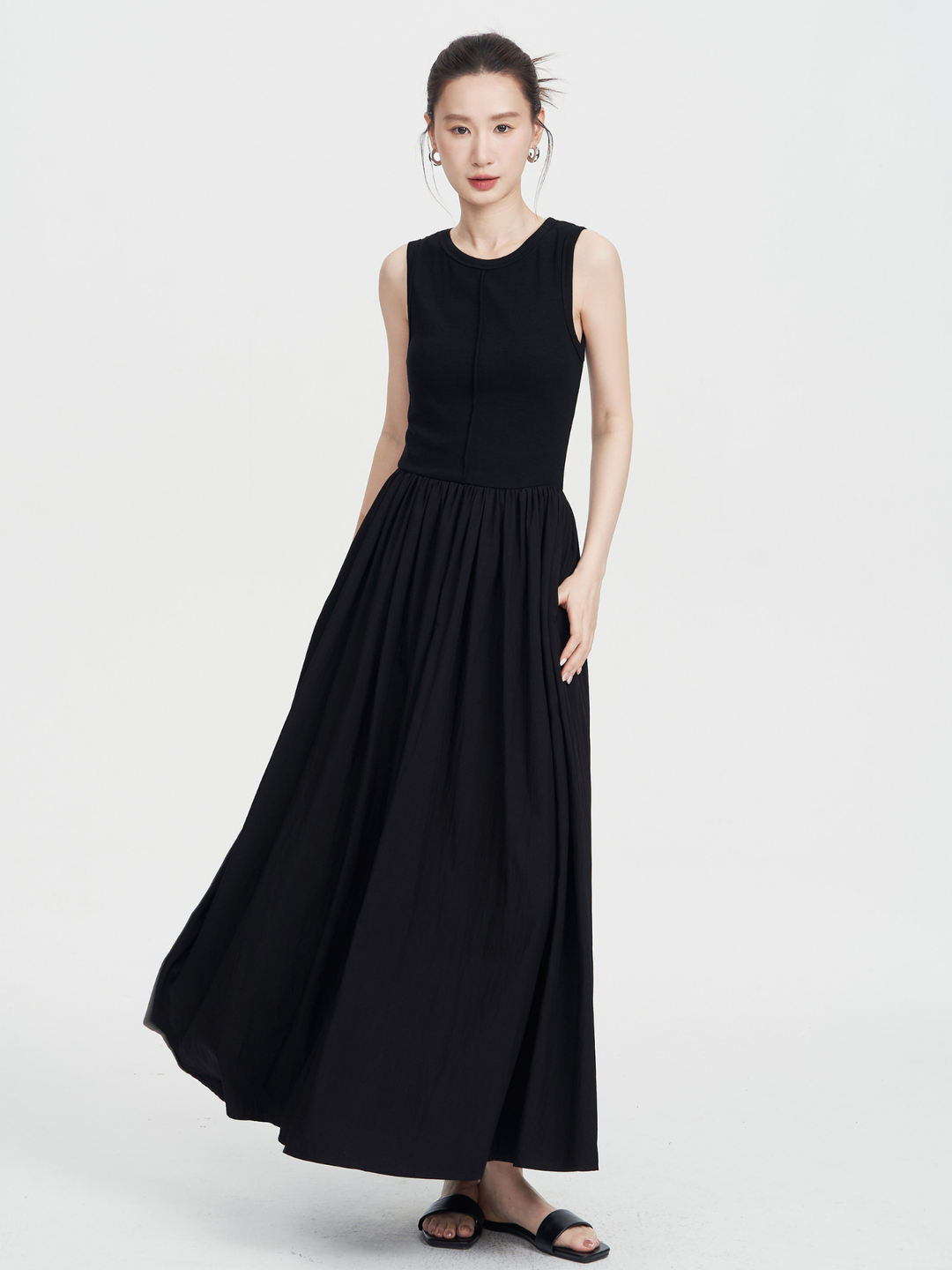Sleeveless Knit Maxi Dress