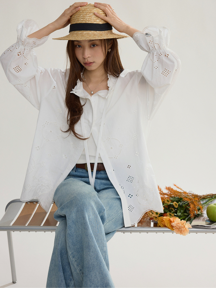 〈Pre Order〉Cutwork Embroidery Blouse