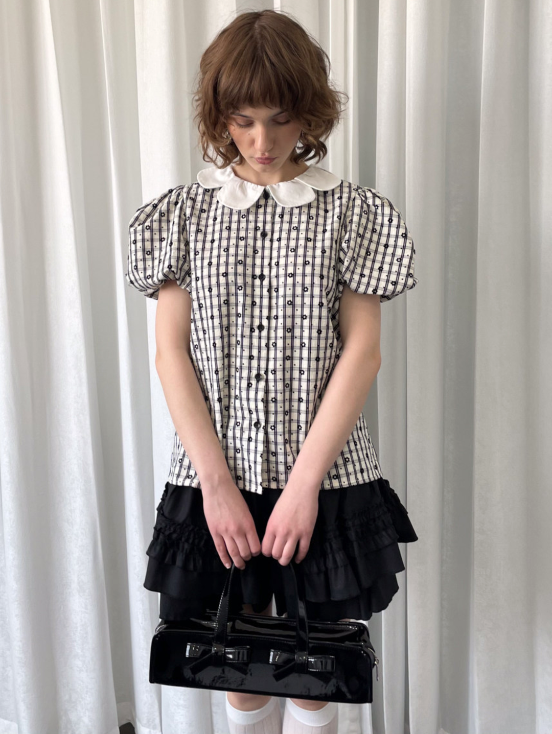 【Loose Smell】Petal Collar Floral Check Blouse