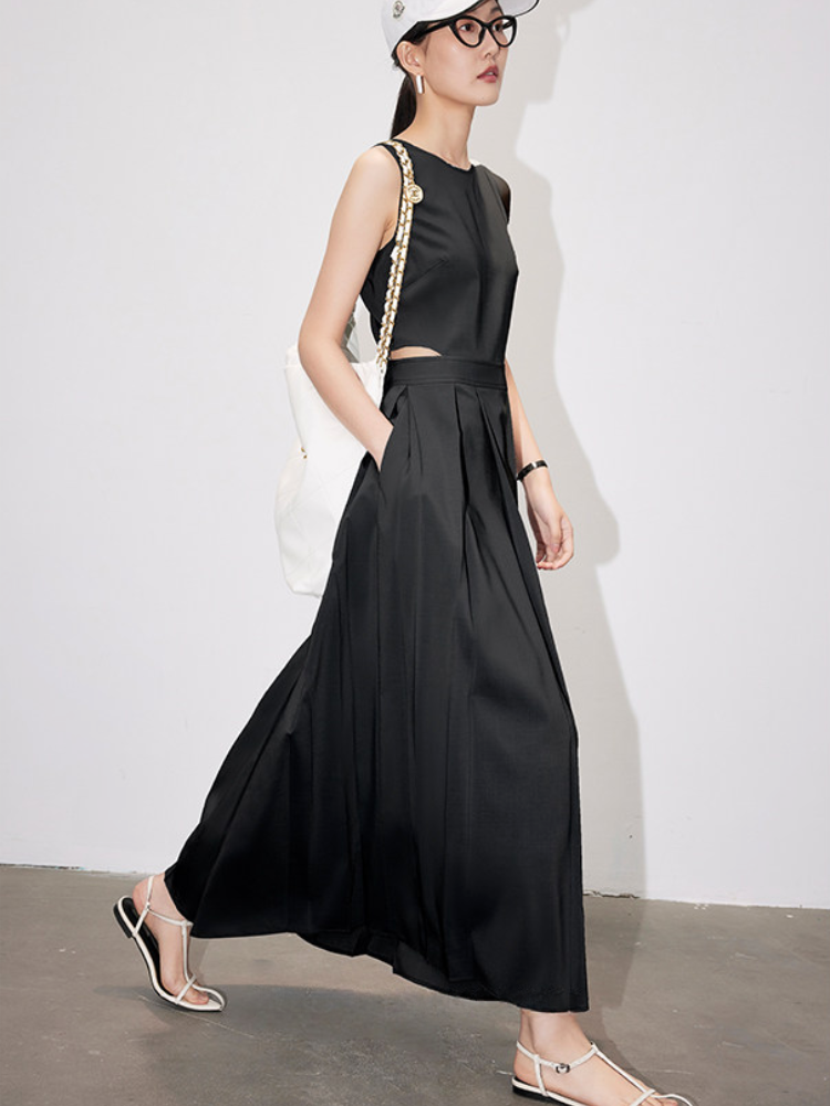 〈Pre Order〉Modern Cutout Maxi Dress