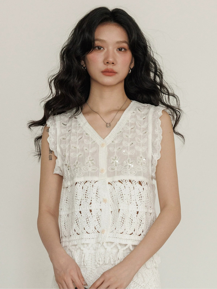 〈Pre order〉Sequin Crochet Lace Top