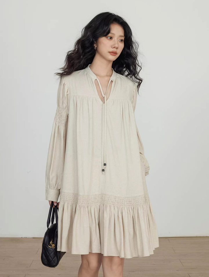 〈Pre order〉Tie-Neck Smocked Sleeve Dress