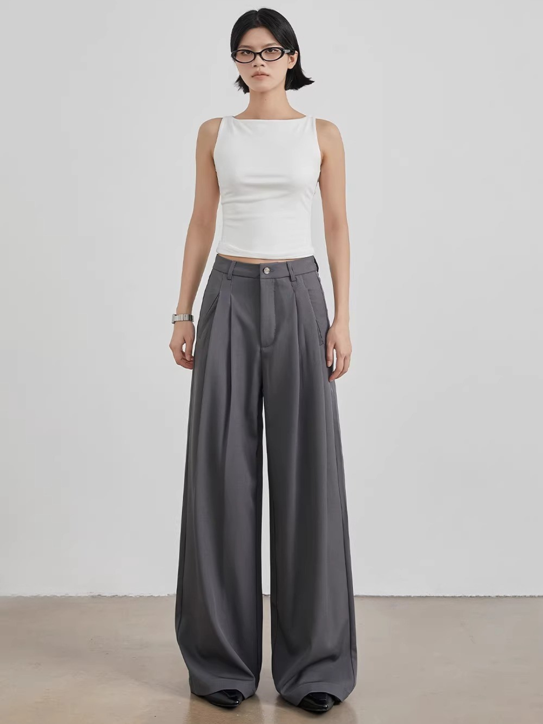 Tuck Wide Slacks