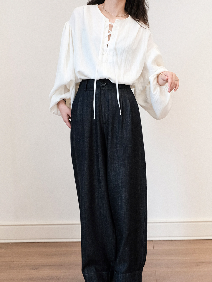〈Pre Order〉Lace-Up Balloon Sleeve Blouse