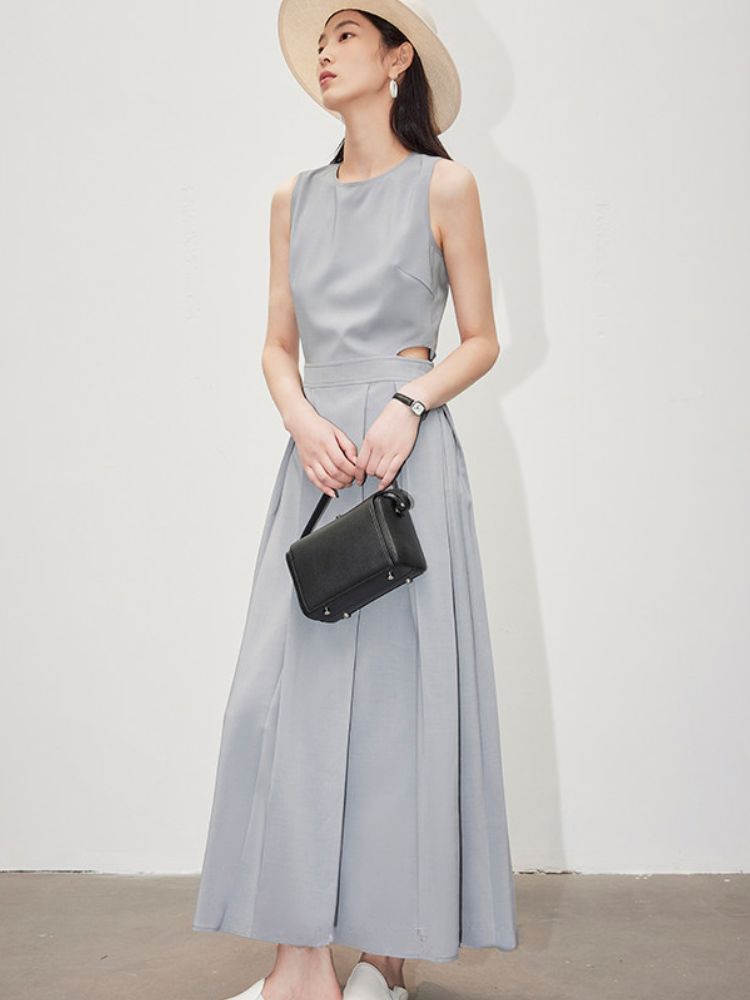 〈Pre Order〉Modern Cutout Maxi Dress