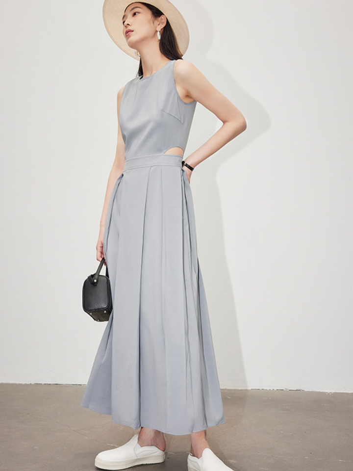 〈Pre Order〉Modern Cutout Maxi Dress