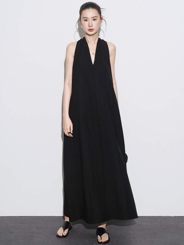 Twist Back Halter Neck Maxi Dress