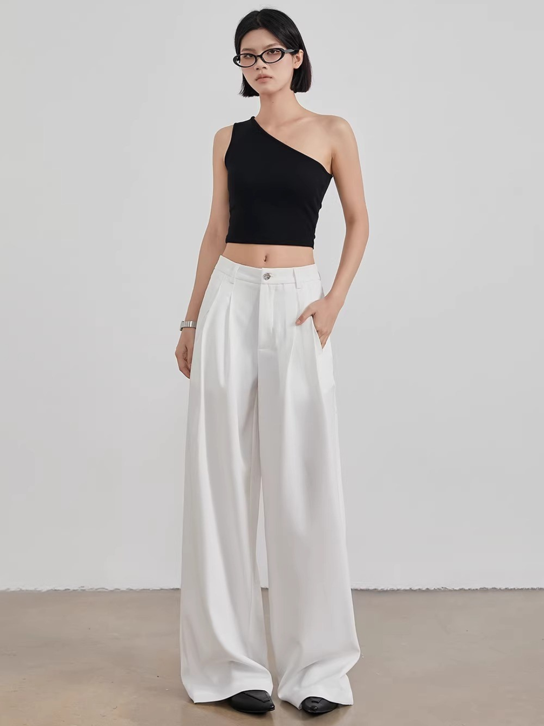 Tuck Wide Slacks