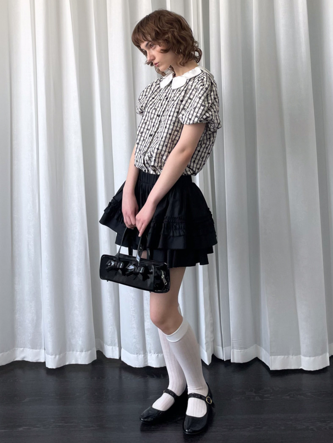 【Loose Smell】Petal Collar Floral Check Blouse