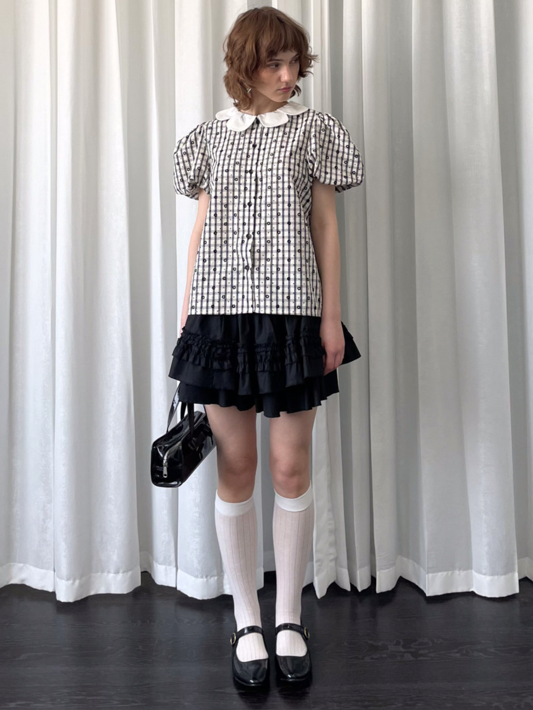 【Loose Smell】Petal Collar Floral Check Blouse