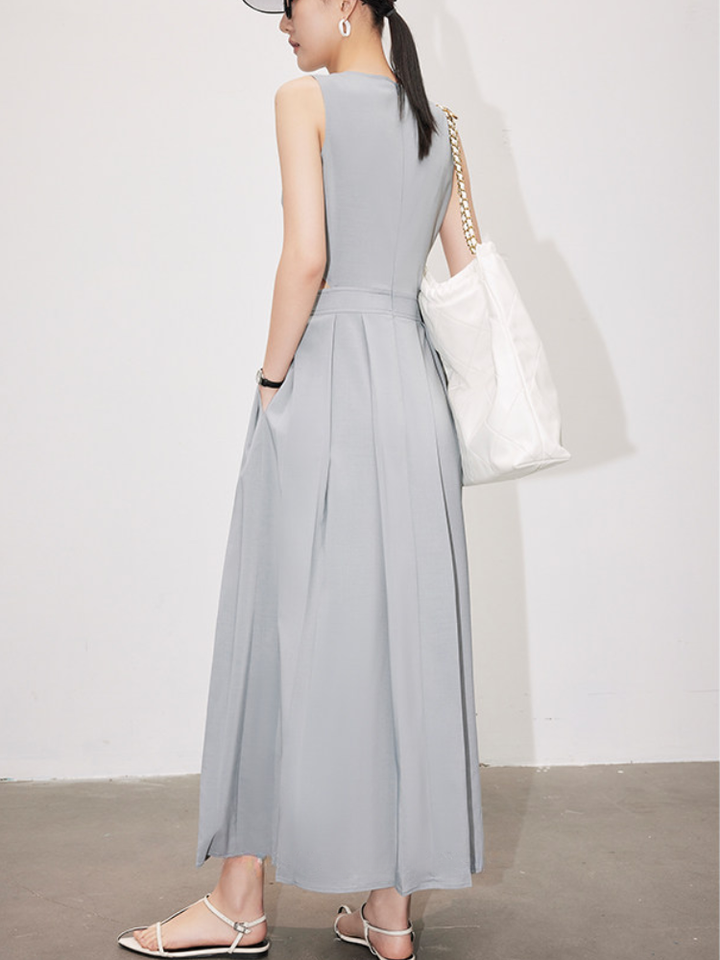 〈Pre Order〉Modern Cutout Maxi Dress