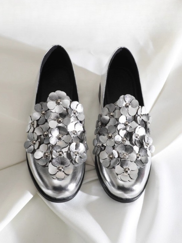 Metallic Flower Loafers（22.0cm〜）