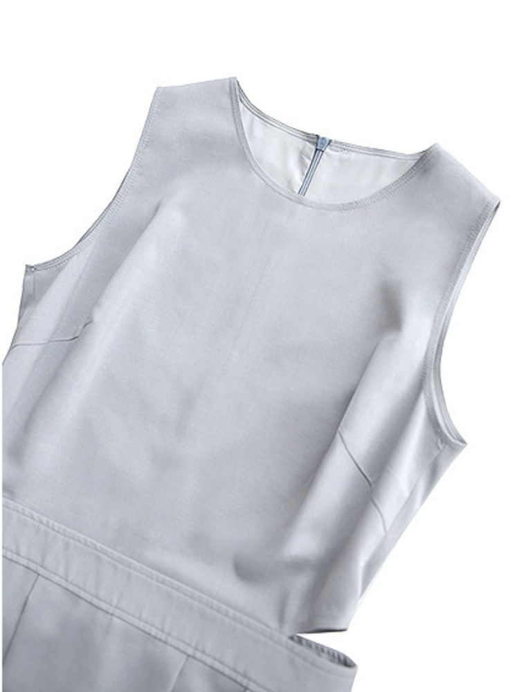 〈Pre Order〉Modern Cutout Maxi Dress