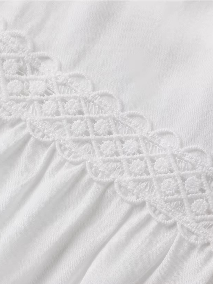 〈Pre order〉Vintage Detail Lace Dress