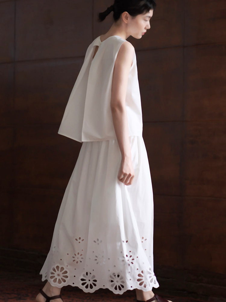 Scallop Cutwork Set Dress