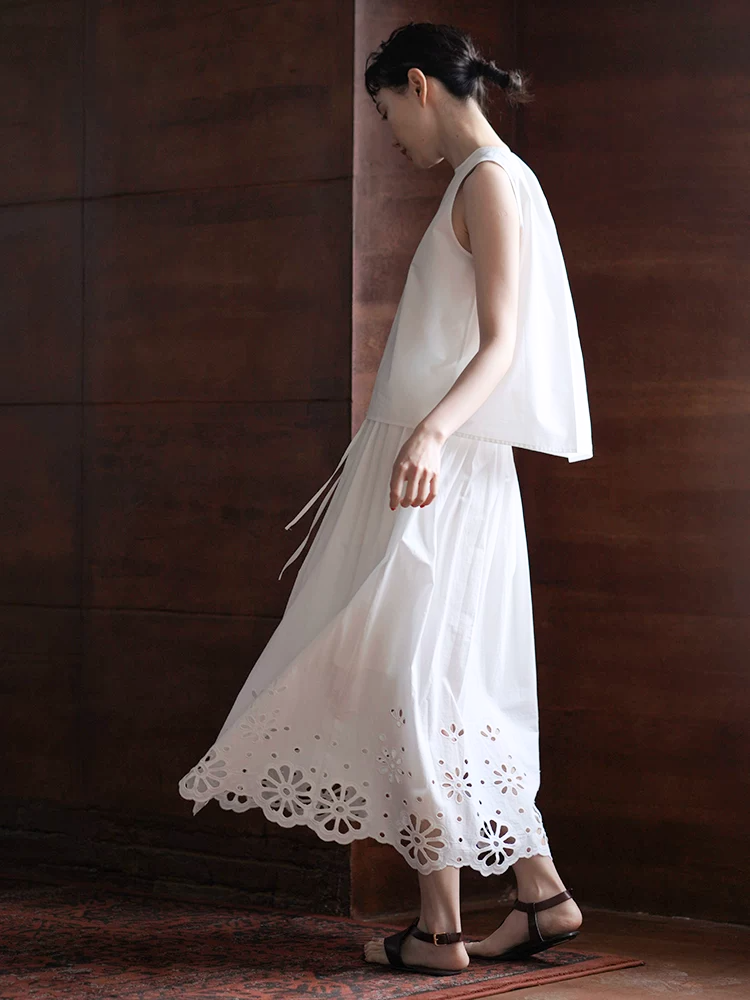 Scallop Cutwork Set Dress