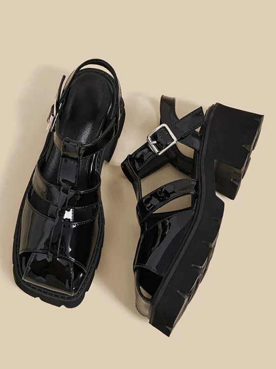 Patent Platform Strap Sandals（〜25.0cm）