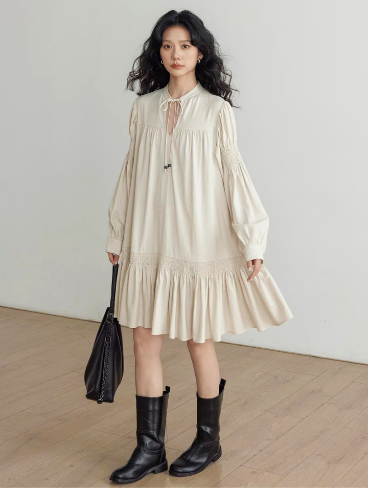 〈Pre order〉Tie-Neck Smocked Sleeve Dress
