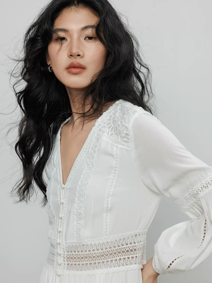 〈Pre order〉Vintage Detail Lace Dress