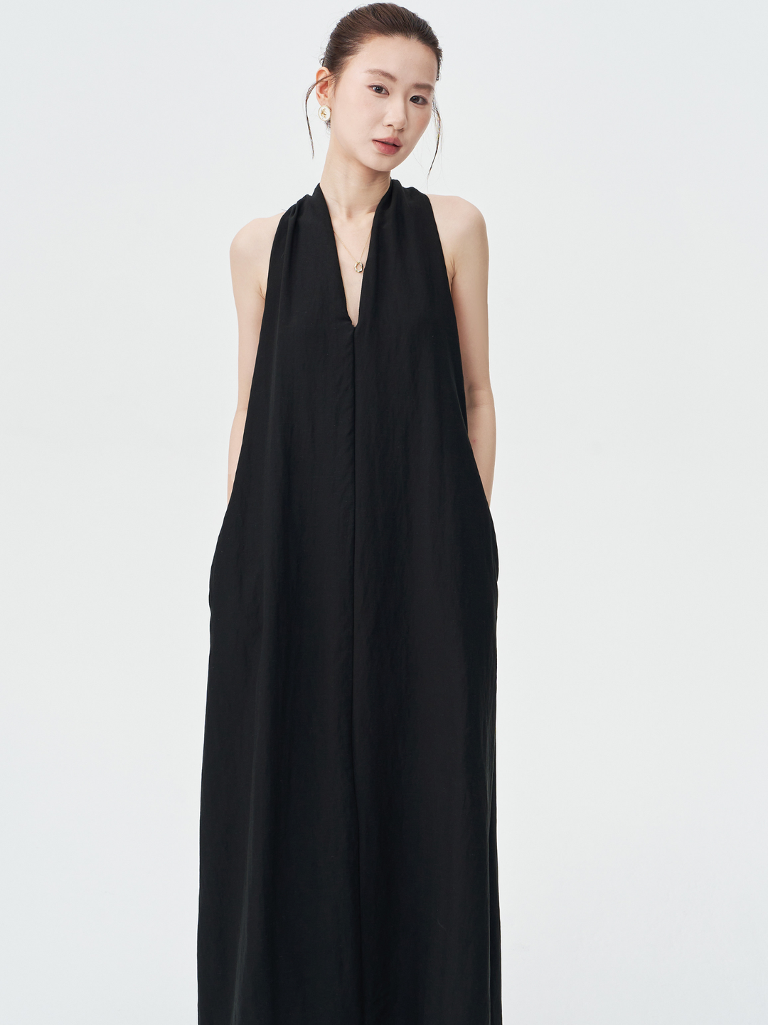 Twist Back Halter Neck Maxi Dress