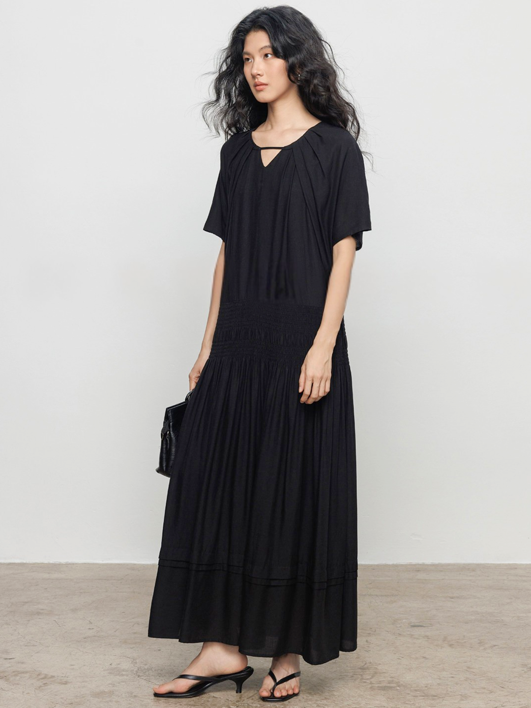 Keyhole Shirring Maxi Dress