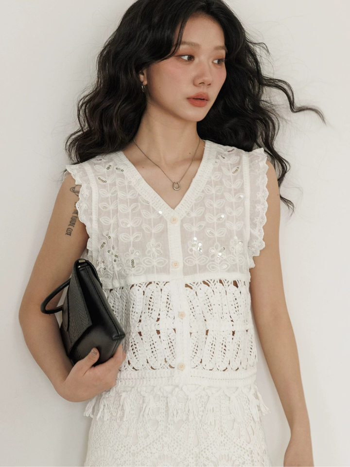 〈Pre order〉Sequin Crochet Lace Top