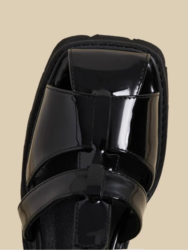 Patent Platform Strap Sandals（〜25.0cm）