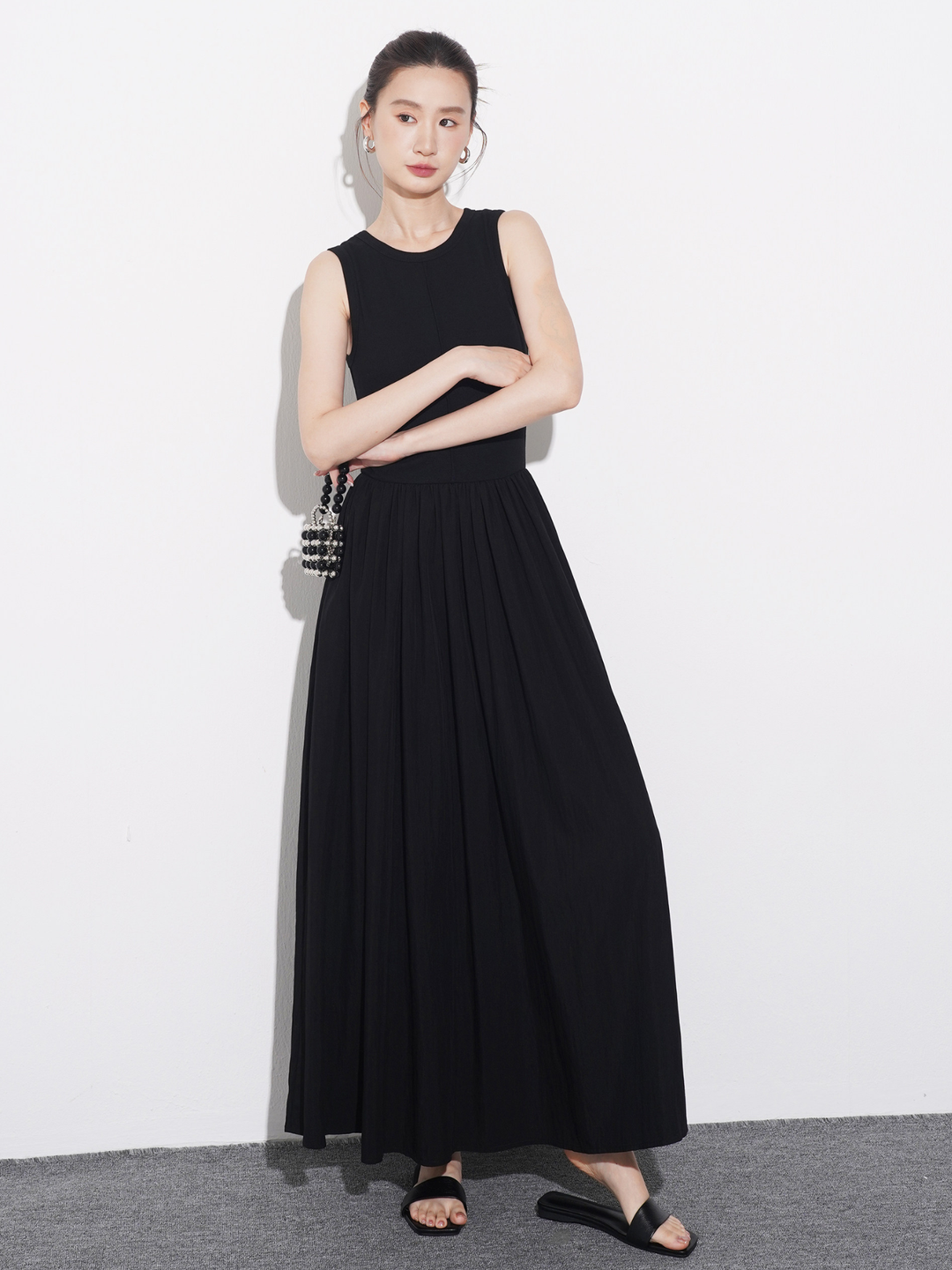 Sleeveless Knit Maxi Dress