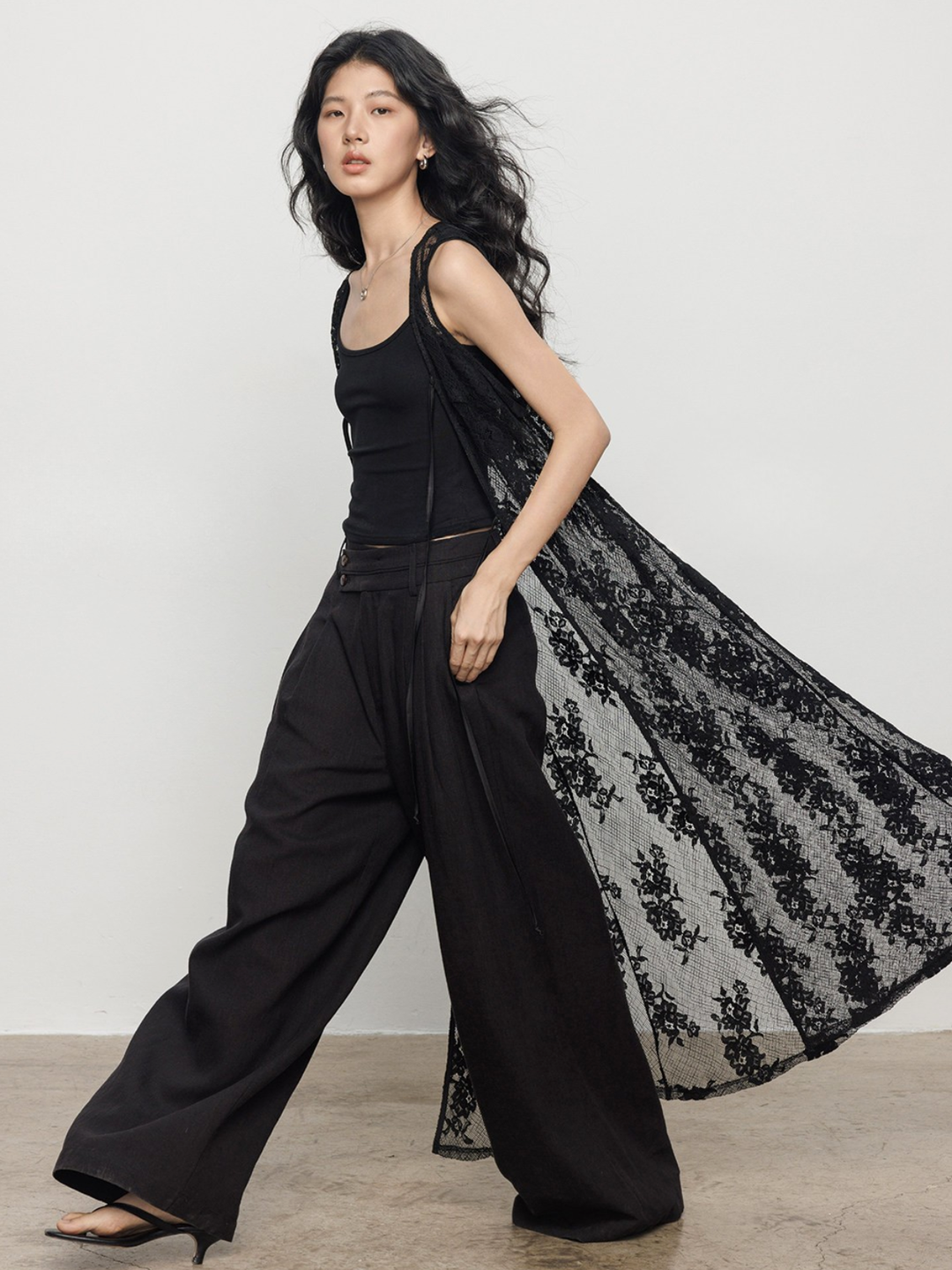 〈Pre Order〉Floral Lace Long Gilet