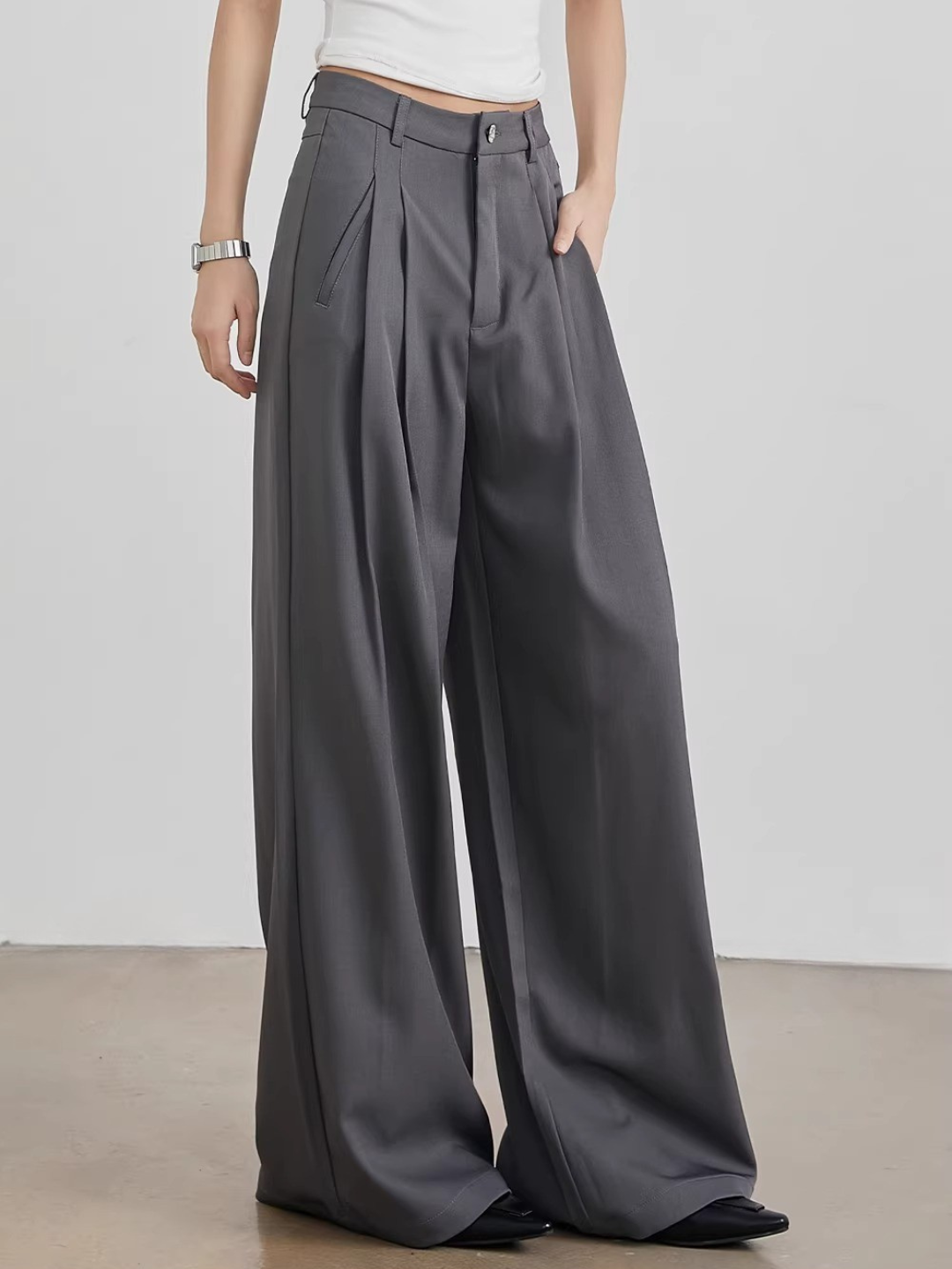 Tuck Wide Slacks