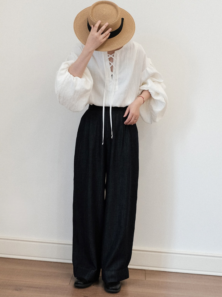 〈Pre Order〉Lace-Up Balloon Sleeve Blouse