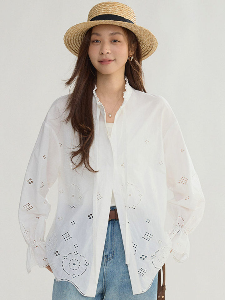 〈Pre Order〉Cutwork Embroidery Blouse
