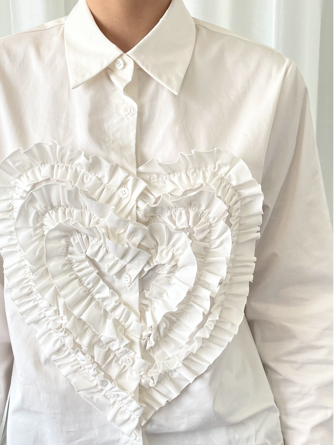 【Loose Smell】Heart Frill Shirt