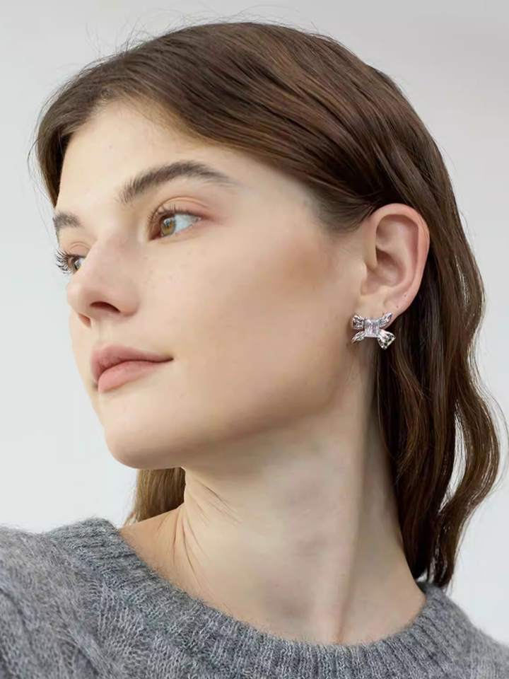 【EGO ACC】Crystal Ribbon Stud Earrings