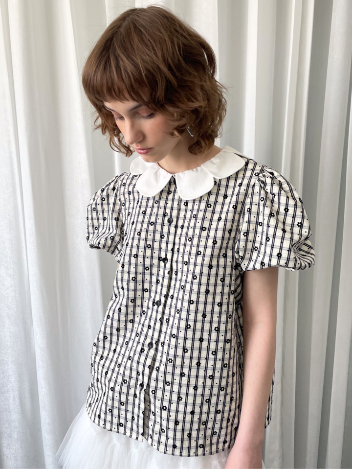 【Loose Smell】Petal Collar Floral Check Blouse
