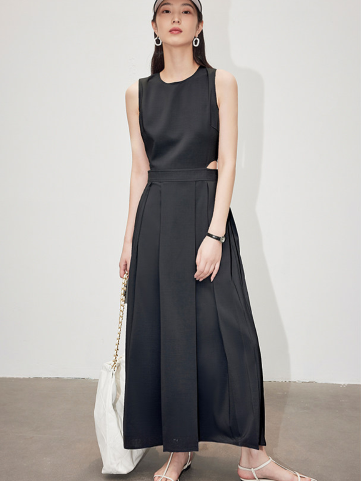〈Pre Order〉Modern Cutout Maxi Dress