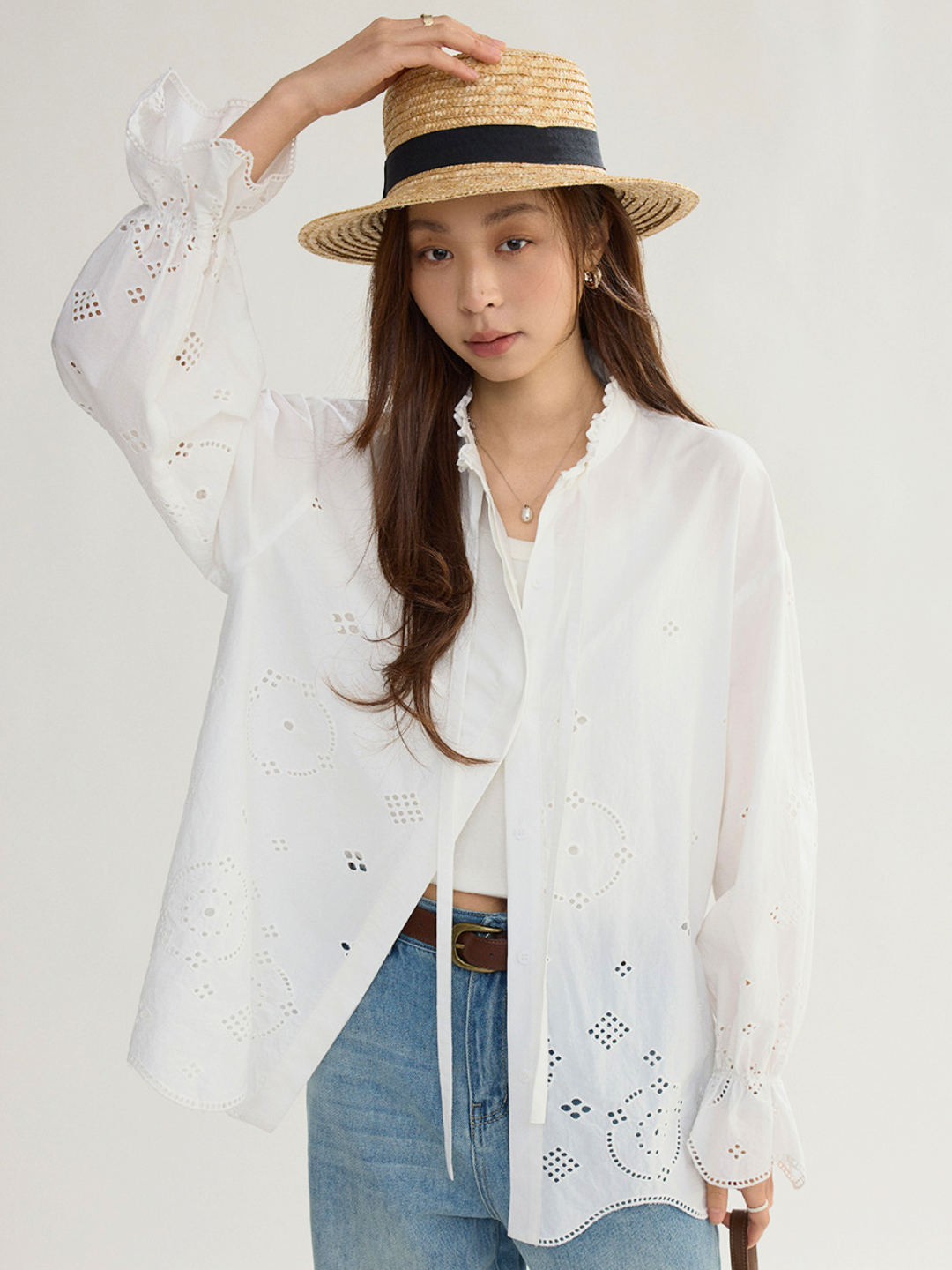 〈Pre Order〉Cutwork Embroidery Blouse