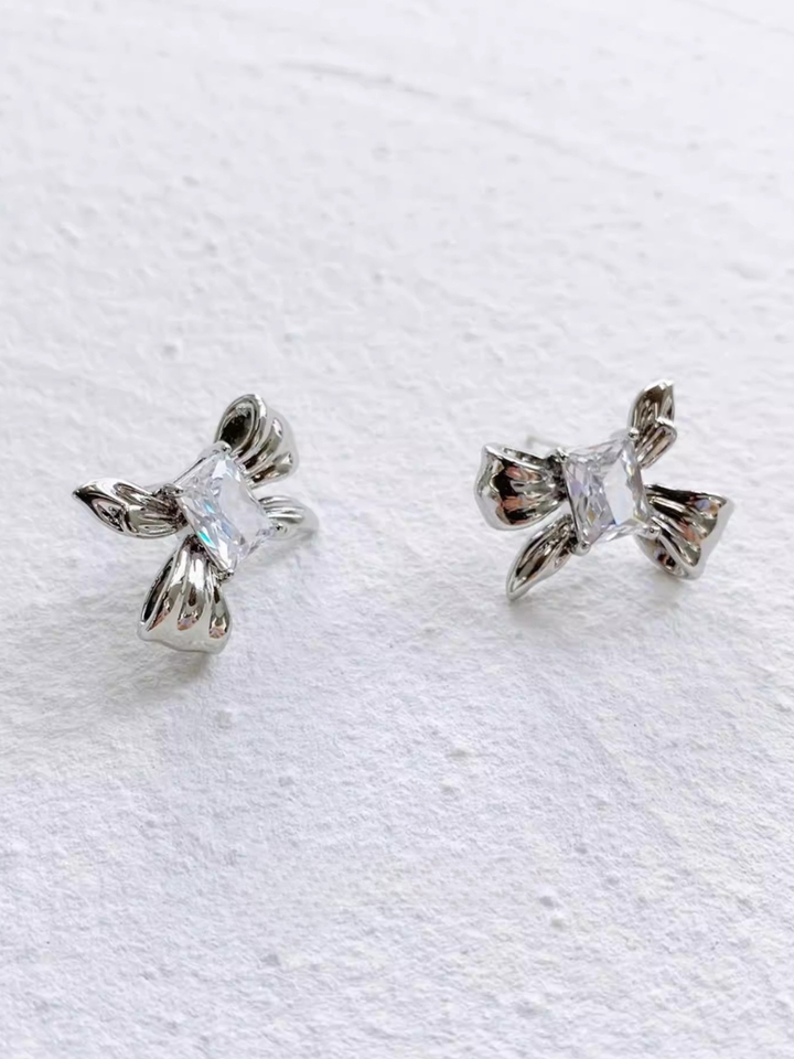 【EGO ACC】Crystal Ribbon Stud Earrings