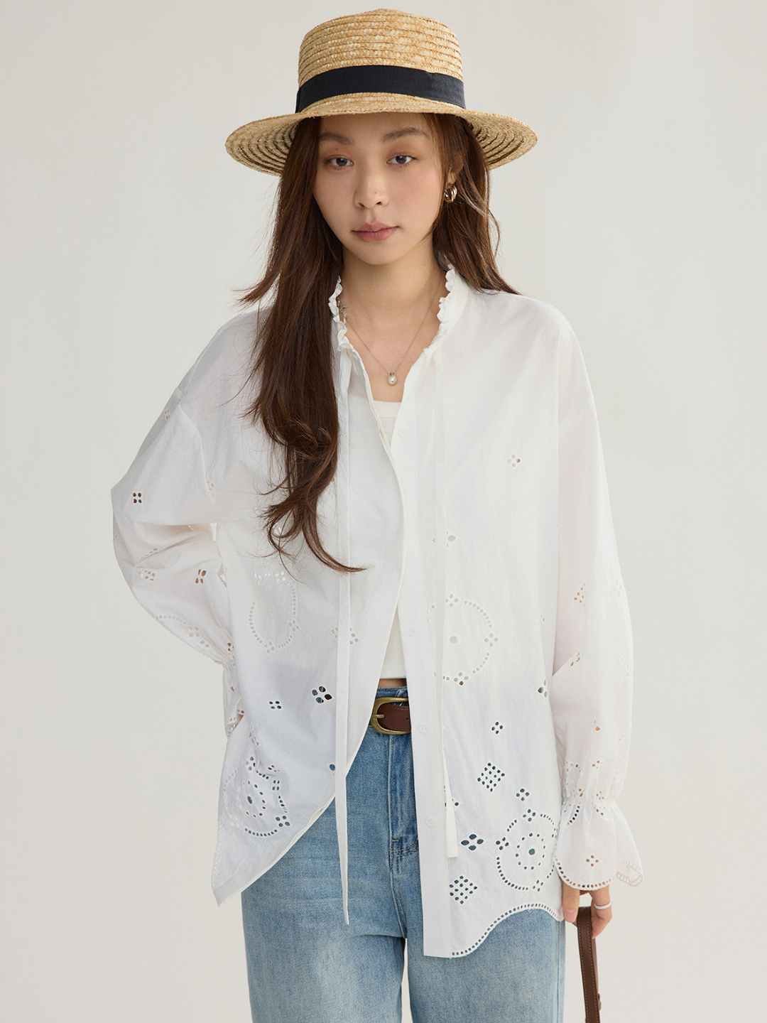 〈Pre Order〉Cutwork Embroidery Blouse