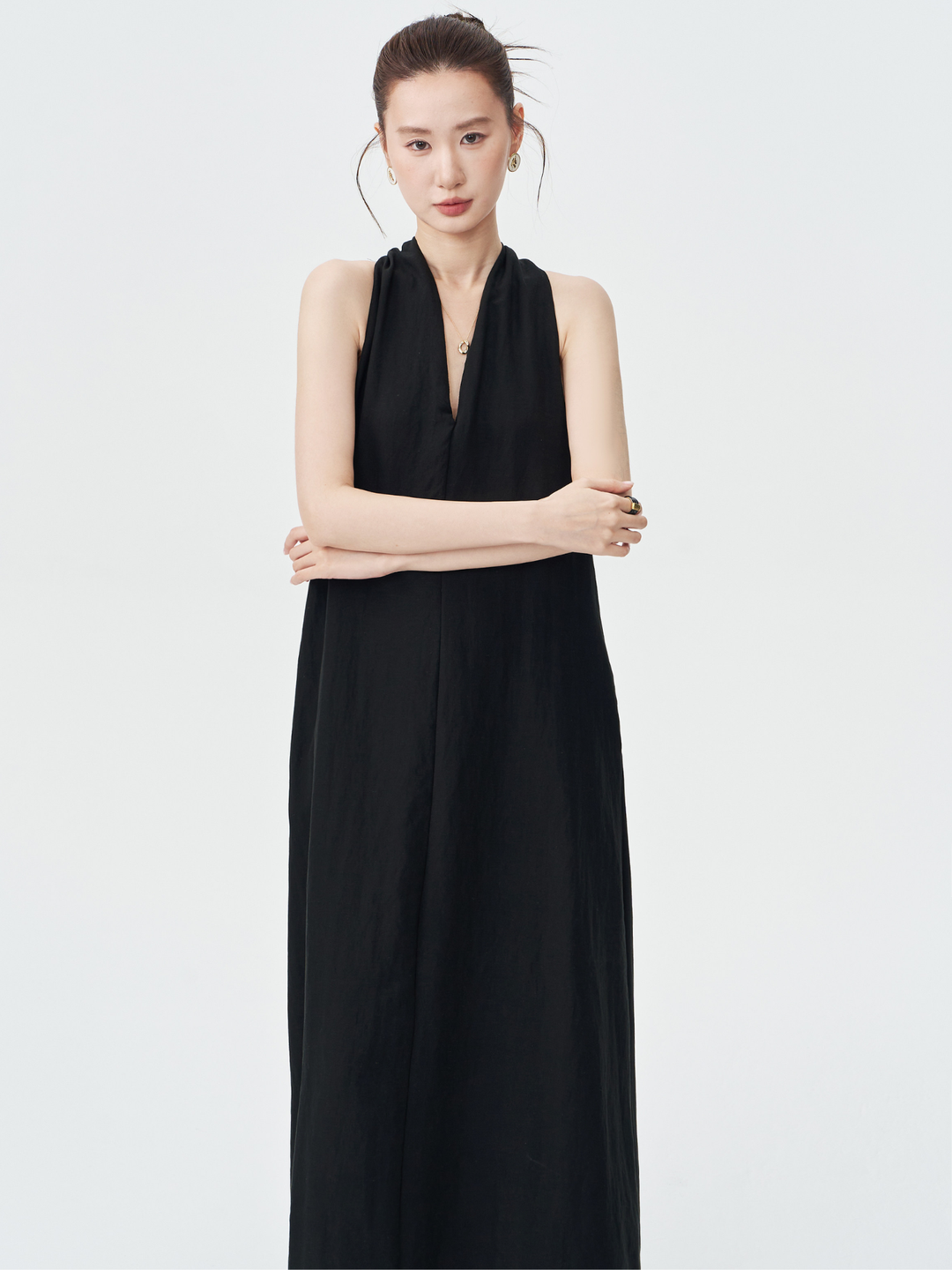 Twist Back Halter Neck Maxi Dress