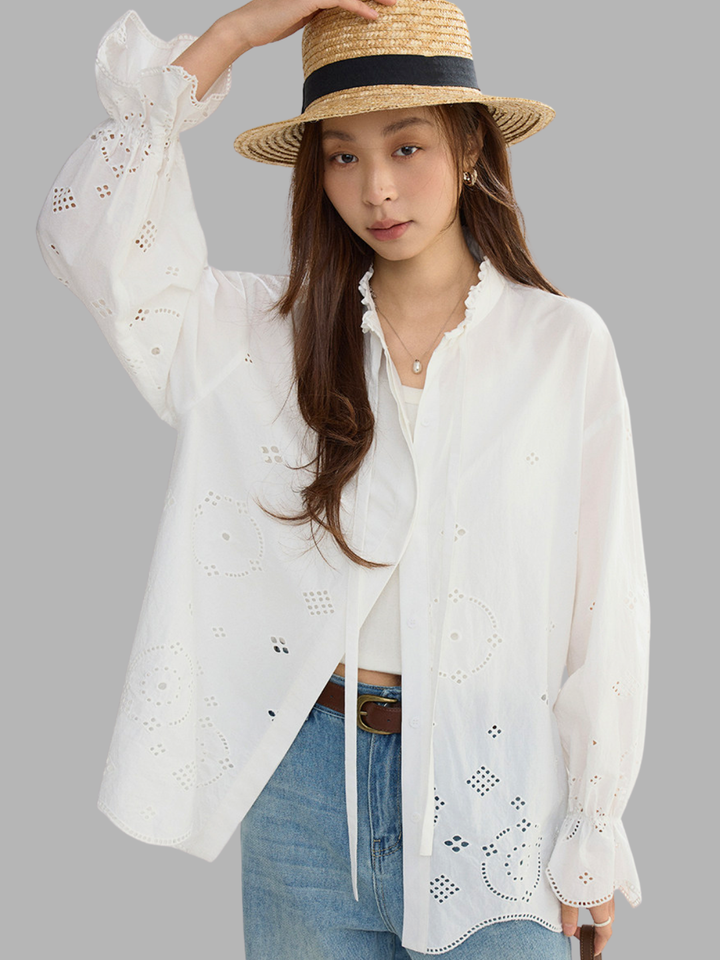 〈Pre Order〉Cutwork Embroidery Blouse