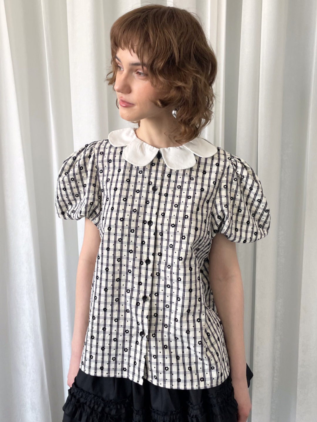【Loose Smell】Petal Collar Floral Check Blouse